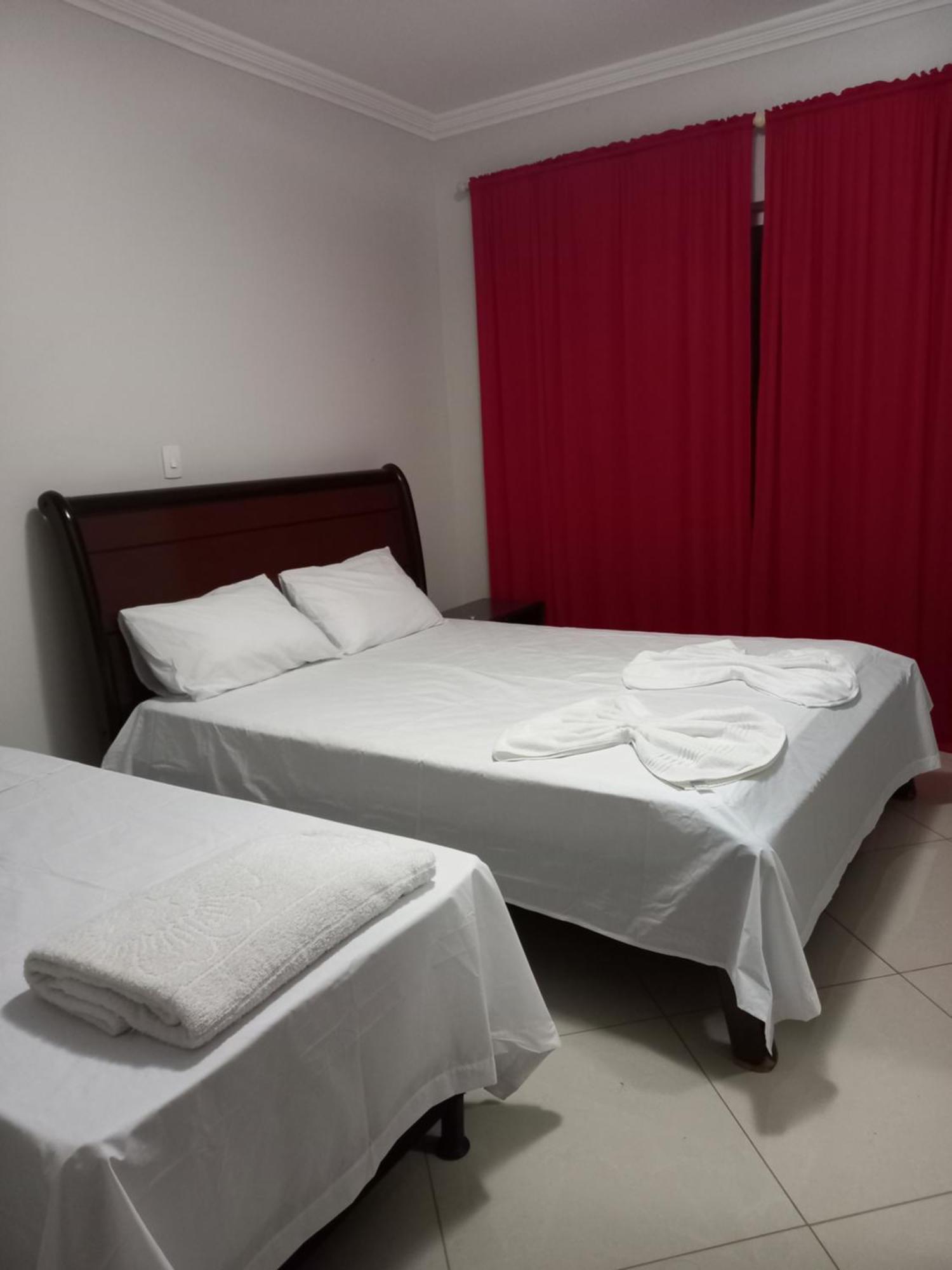 Pousada Residencial Curvelo Esterno foto